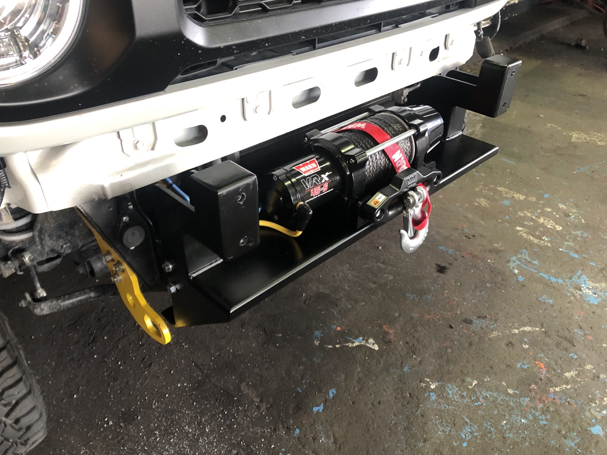 JB64ジムニーにウインチ搭載 ジムニー ウインチマウント ウインチベッド JB64 JB74 SCM EXPERIENCE ジムニー