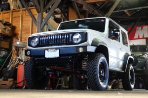 ジムニー　JB64　JB74　リフトアップ　エアーショック　エアーリフト　突入防止　SCMバンパー　SCMカスタムスチールバンパー